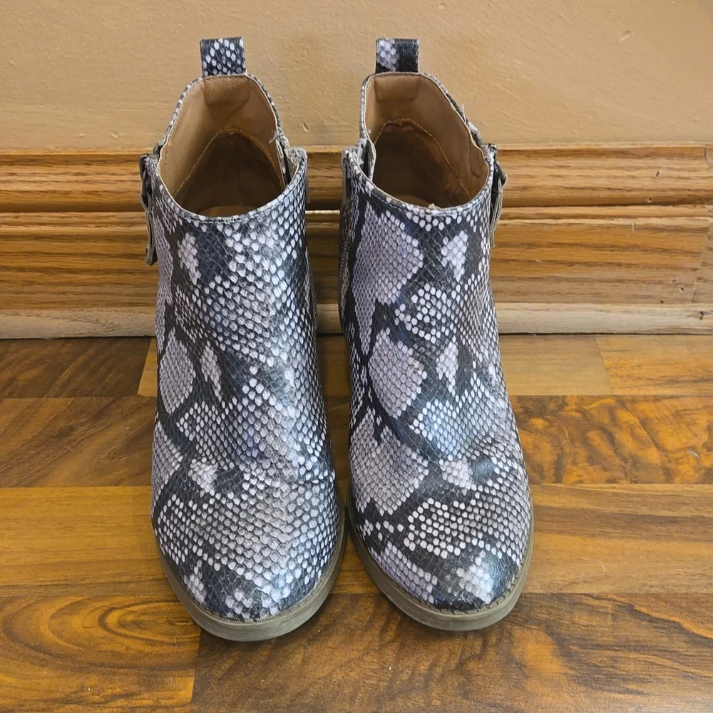 Snakeskin look boots, size 7